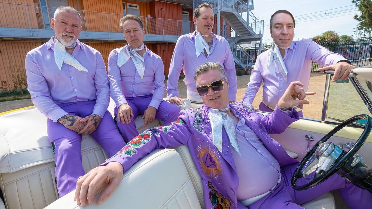Punklegendák sora gúnyolja ki a kedvenc popslágereinket