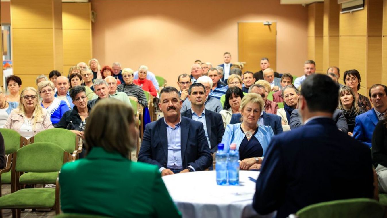 Hidvéghi Balázs fórum voks 2025