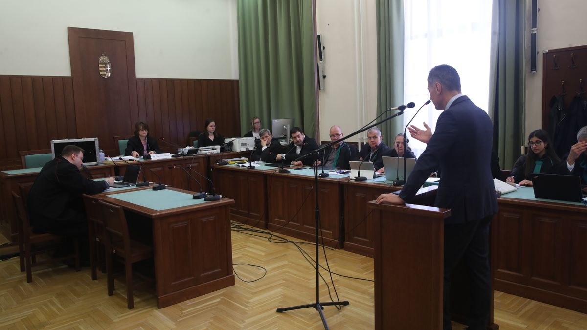 „Fuzik mindig tájékoztatott a csúszópénzek átadásáról előzetesen és utólag is”