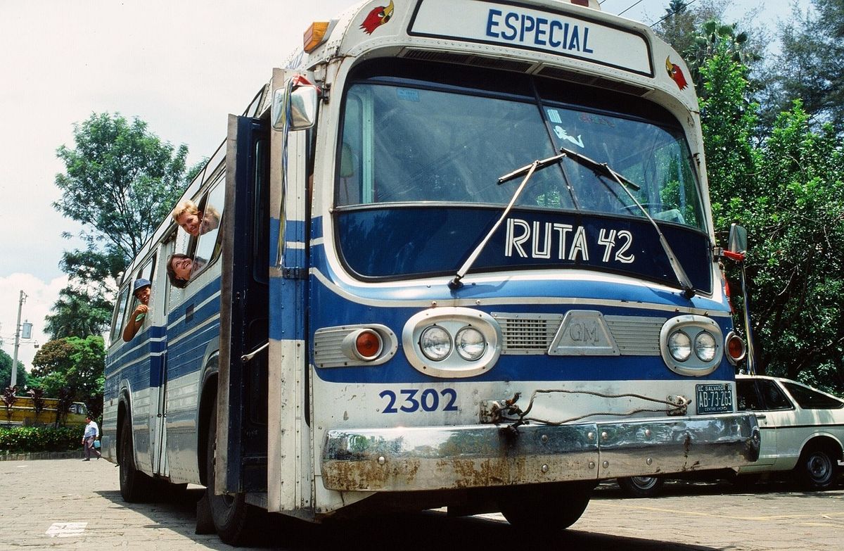 Kolumbia nyugati részén egy egyetemistákat szállító busz szenvedett balesetet (Illusztráció, forrás: Pixabay)