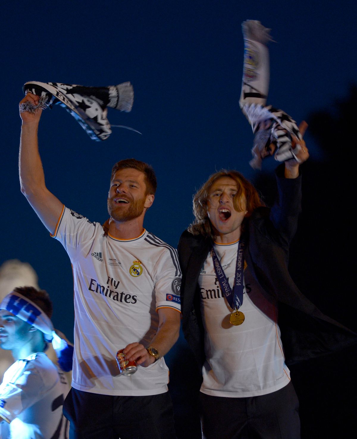 Xabi Alonso (balra) korábban Luka Modric csapattársa volt, most az edzője lehet