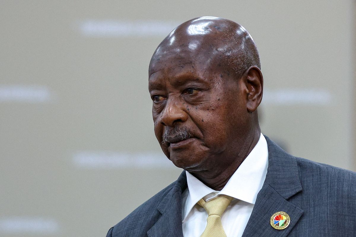 Titkosszolgálati információkra hivatkozva Uganda megszakította katonai kapcsolatait Németországgal, a nagykövetet bizalmatlanság övezi.