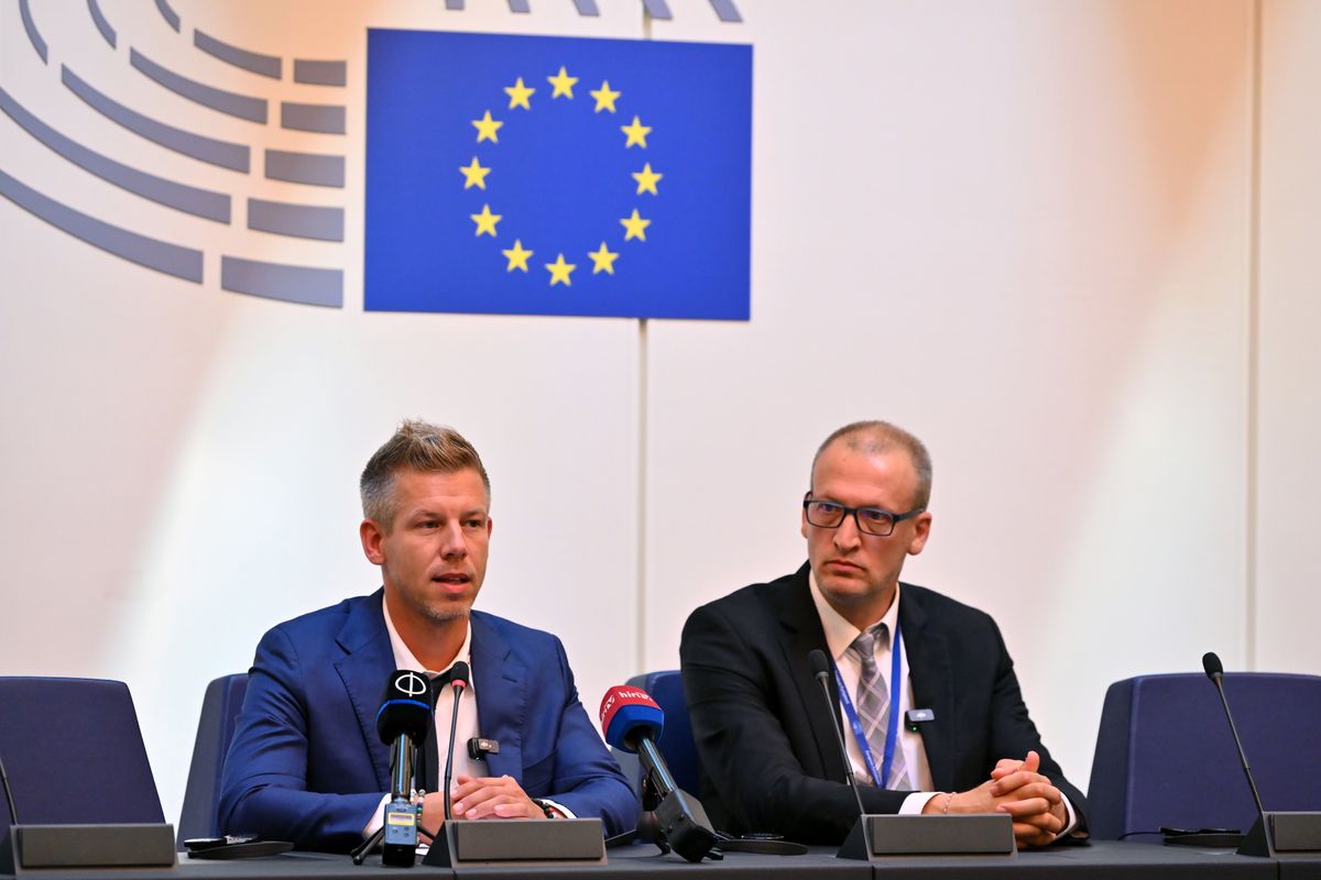 Magyar Péter és az emberei teljesen mást mondanak Brüsszelben, mint itthon (Fotó: Purger Tamás / MTI Fotószerkesztõség)