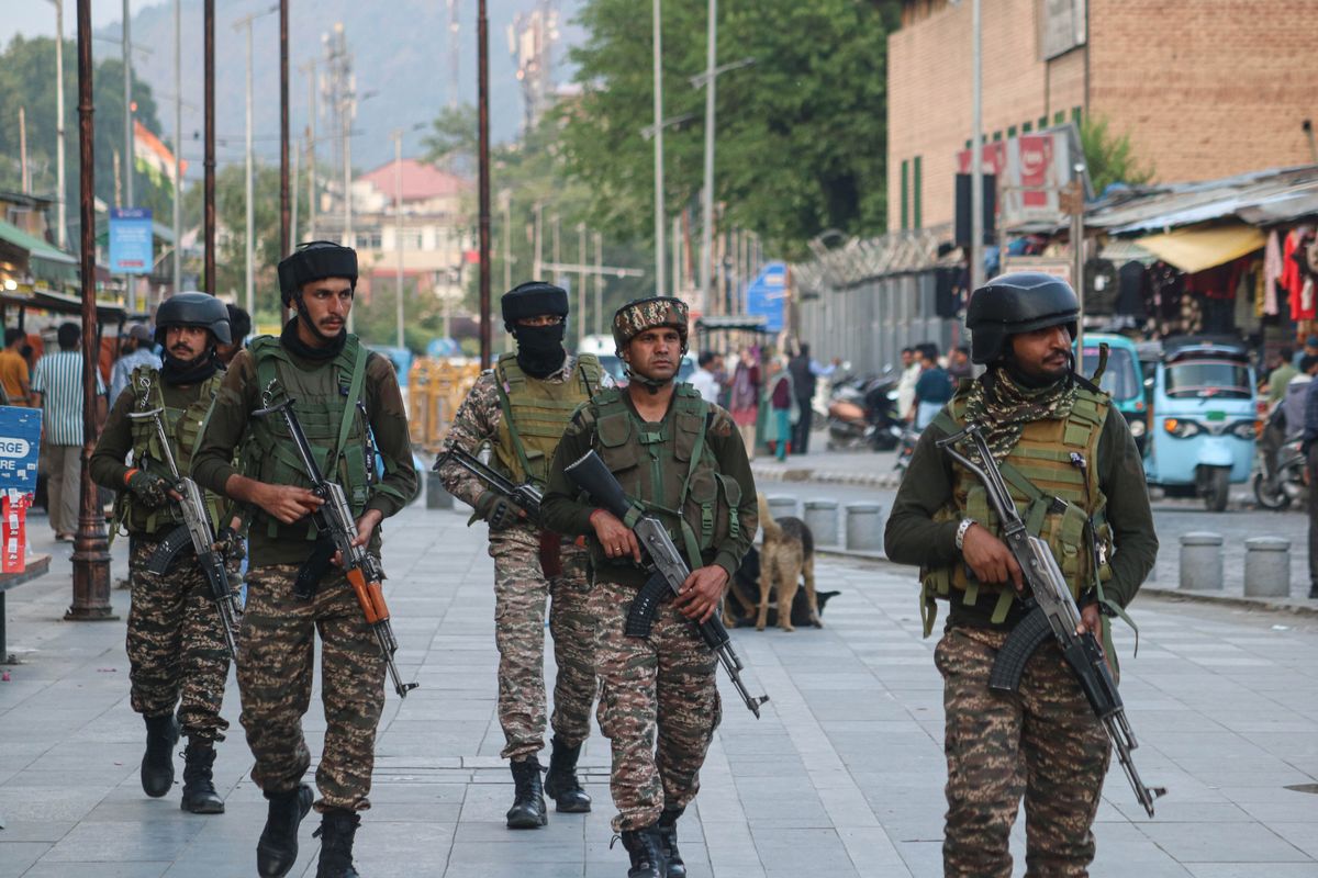 An Indian paramilitary soldier patrols near the Clock Tower (Ghanta Ghar) in Srinagar, Jammu and Kashmir, on May 7, 2025. Tensions between the two nuclear-armed neighbors escalate, sparking fear and uncertainty in the region. On May 7, the Indian Armed Forces launch 'Operation Sindoor', targeting alleged terrorist infrastructure in Pakistan and Pakistan-occupied Jammu and Kashmir. The Indian government states that it carries out military strikes on nine sites in Pakistan in retaliation for the deadly militant attack on tourists at the popular resort town of Pahalgam in south Kashmir on April 22, 2025, which leaves 26 tourists dead. (Photo by Firdous Nazir/NurPhoto)NO USE FRANCE