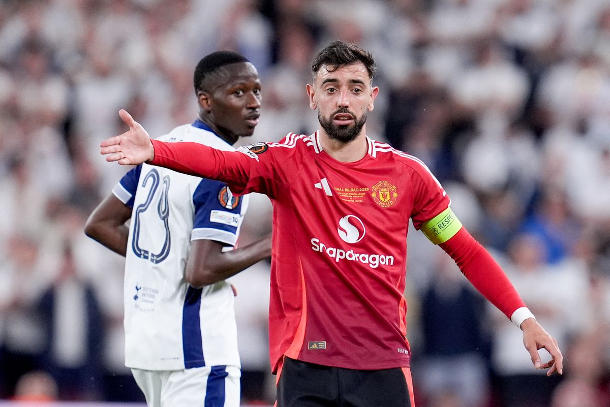 Bruno Fernandes kitartana a Manchester United mellett, de a jelek szerint neki is mennie kell
