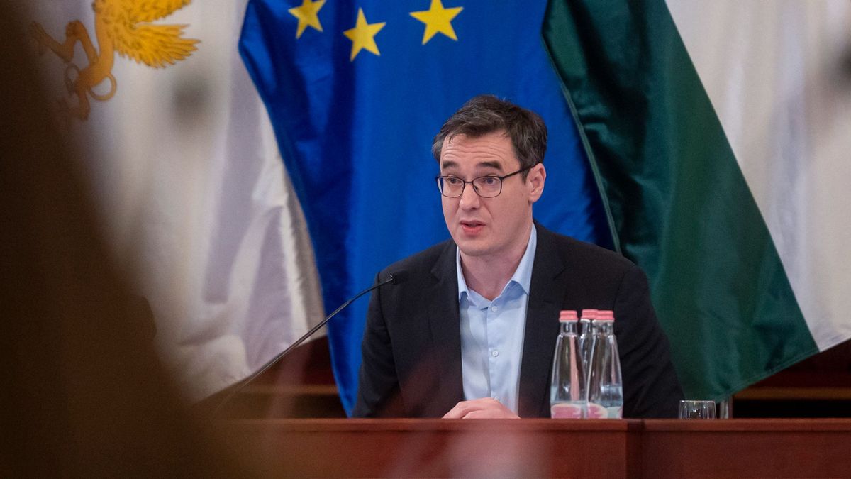 Budapest, 2025. március 26.
Karácsony Gergely főpolgármester a Fővárosi Közgyűlés ülésén a Városháza dísztermében 2025. március 26-án.
MTI/Balogh Zoltán
