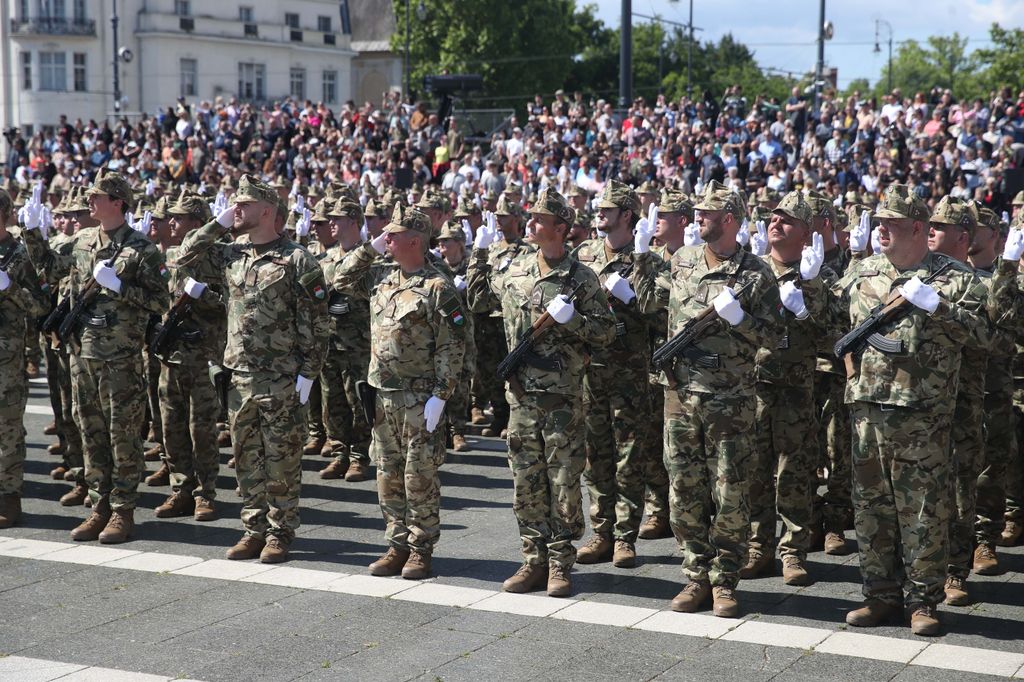 Magyar Hősök Emlékünnepe a Hősök terén