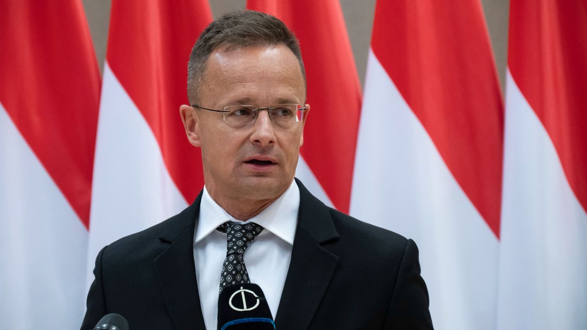 Szijjártó: Nem akarunk az ukrán maffia átjáróháza lenni
