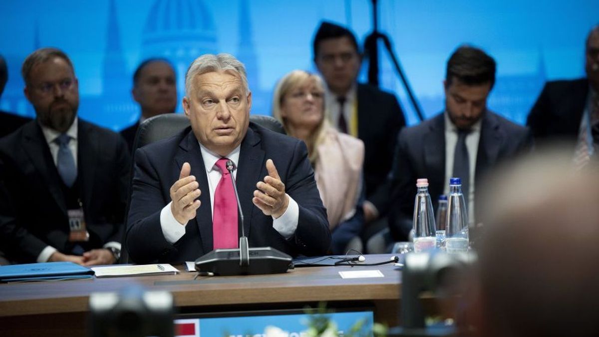 Türk Államok Szervezete: történelmi, kelet-nyugati csúcstalálkozó Budapesten + fotók