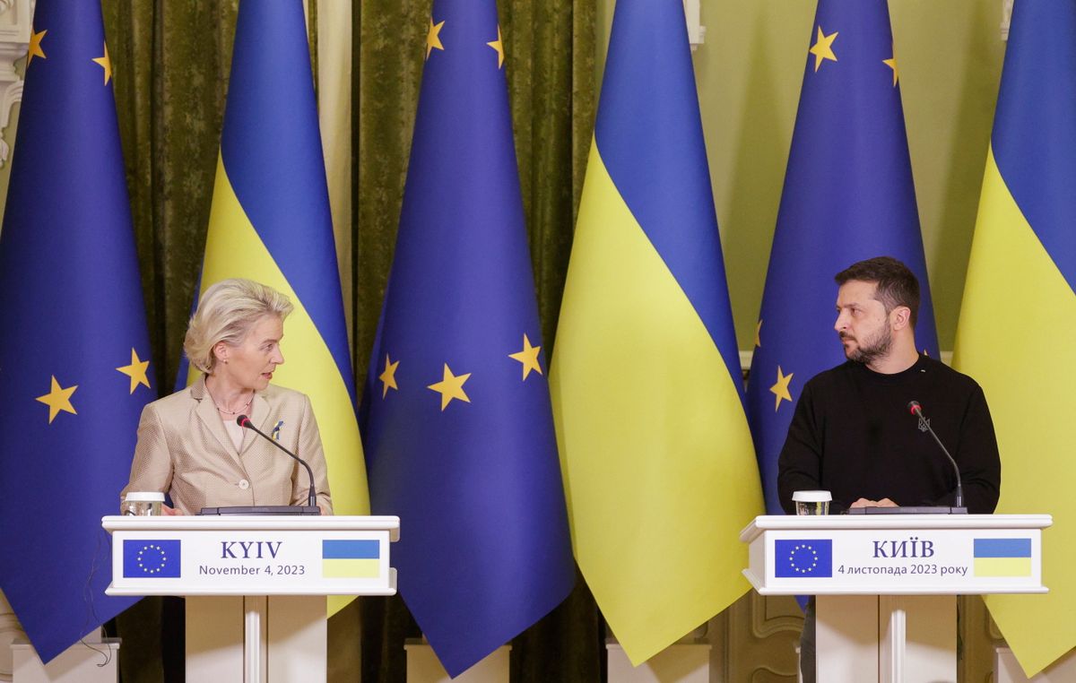 Ursula von der Leyen és Volodimir Zelenszkij ukrán elnök (Fotó: Szerhij Dolzsenko / MTI/EPA)