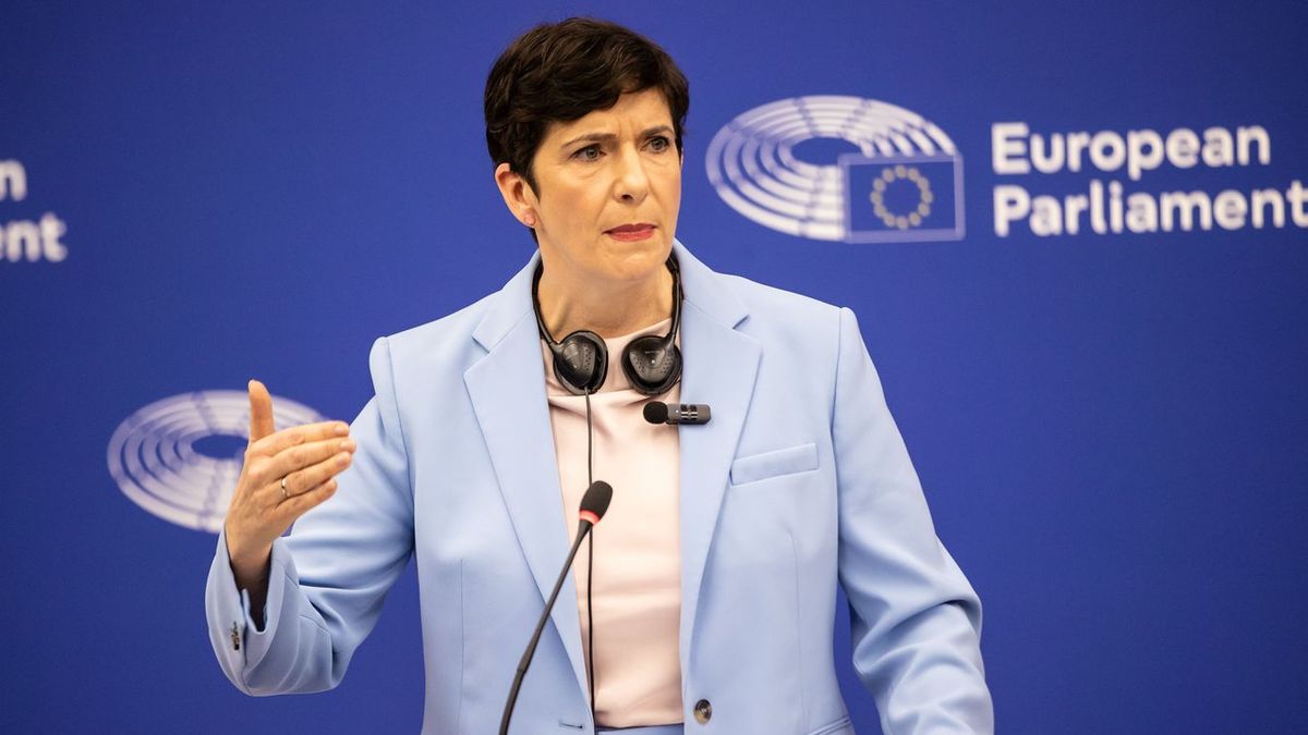 Dobrev számon kérte Von der Leyent a pride miatt