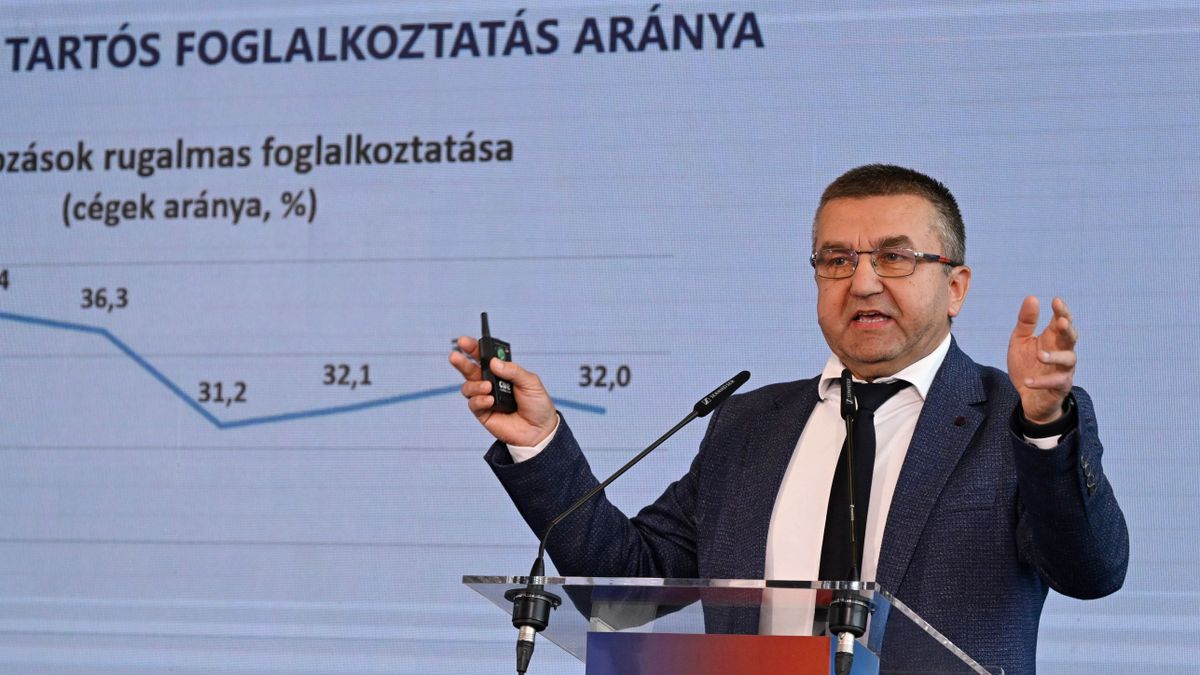 Alacsony szinten maradt a regisztrált álláskeresők száma