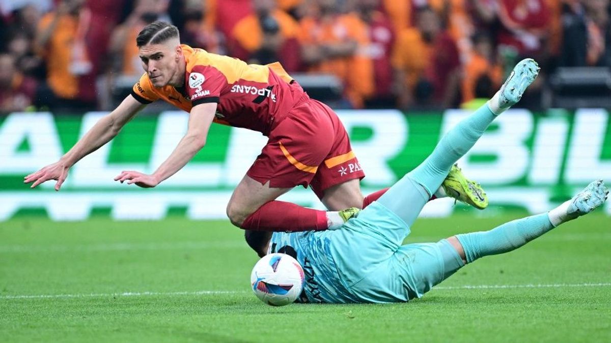Sallai Roland bajnoki címe elől egy kislány és egy kapusgól vitte el a show-t