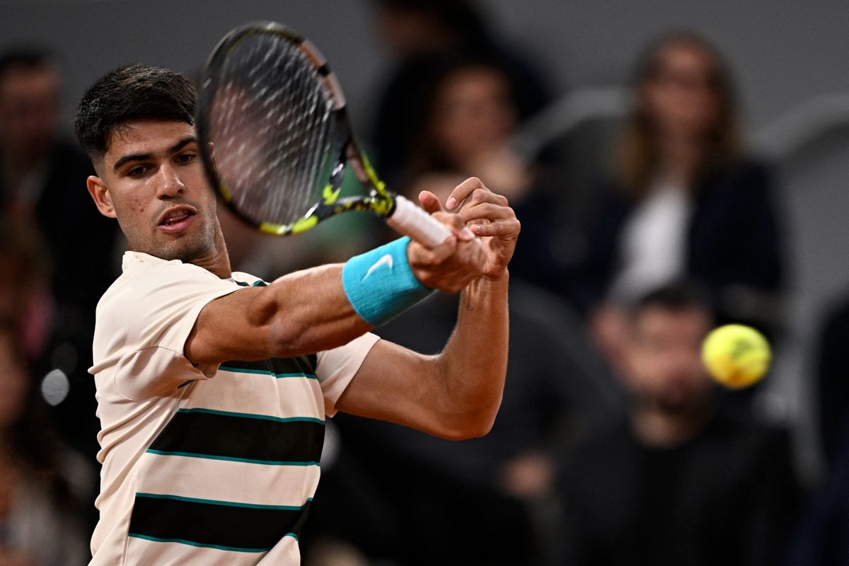 A címvédő Carlos Alcaraz a Roland Garros második fordulójában Marozsán Fábián ellen játszott