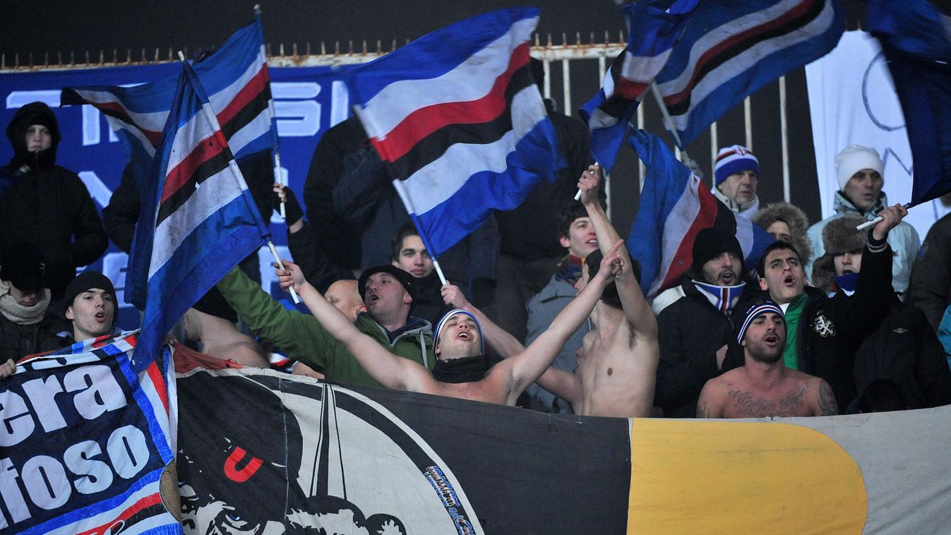 Budapest, 2010. december 16.
Olasz szurkolók biztatják csapatukat a DVSC-TEVA - Sampdoria labdarúgó Európa Liga-mérkõzésen a Puskás Ferenc Stadionban. Az utolsó, 6. fordulóban játszott találkozó eredményétõl függetlenül mind a debreceni, mind az olasz csa