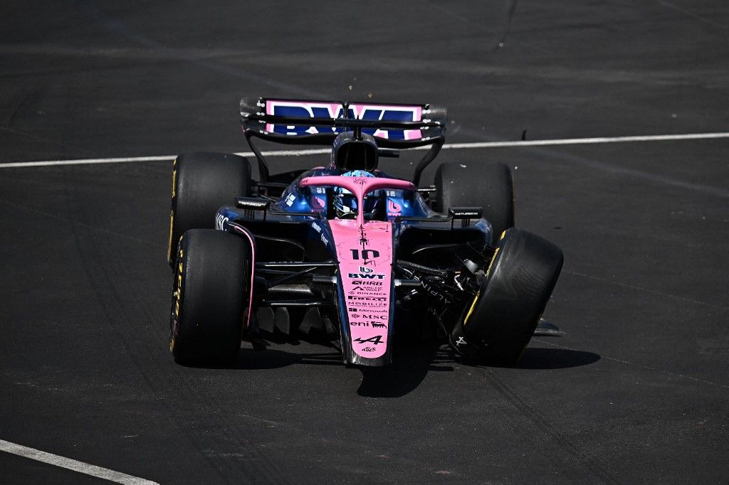 Alpine's French driver Pierre Gasly drives his damaged car during the Formula One Monaco Grand Prix at the Circuit de Monaco, on May 25, 2025. (Photo by Gabriel BOUYS / POOL / AFP)