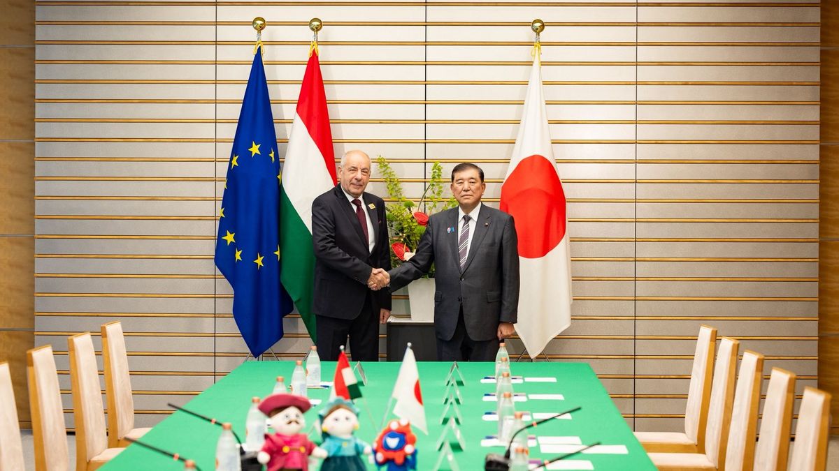 Sulyok Tamás köztársasági elnök Japán miniszterelnökével tárgyalt