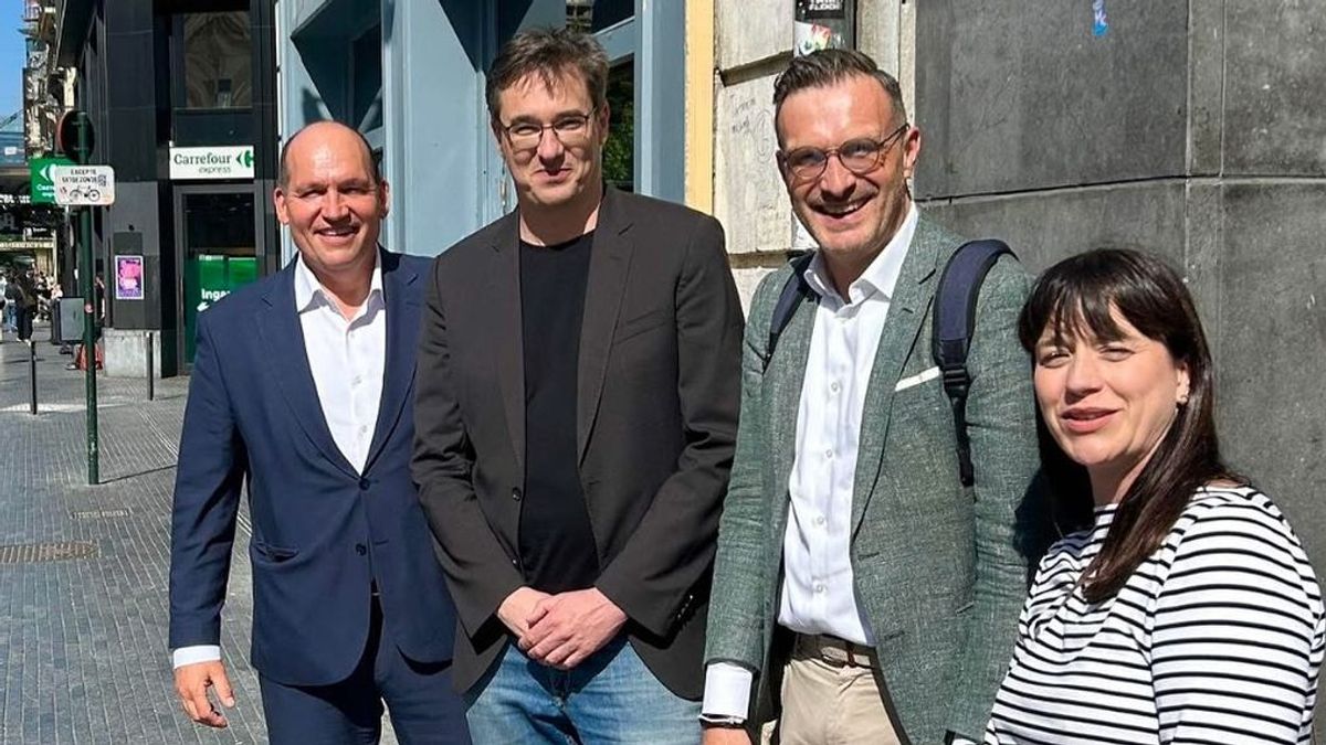 Karácsony Gergely Brüsszelben pride-ozik, Vitézy Dávid alaposan beszólt neki