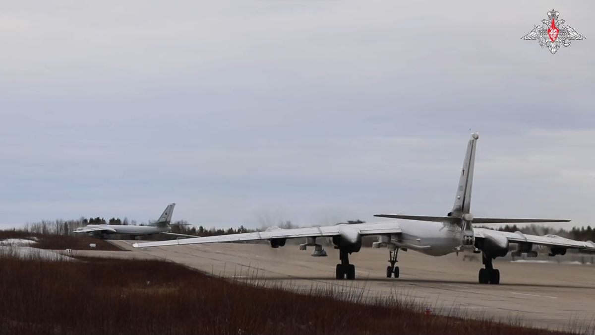 Tu–95MS orosz stratégiai rakétahordozó akciót hajtott végre a Barents-tengeren + videó