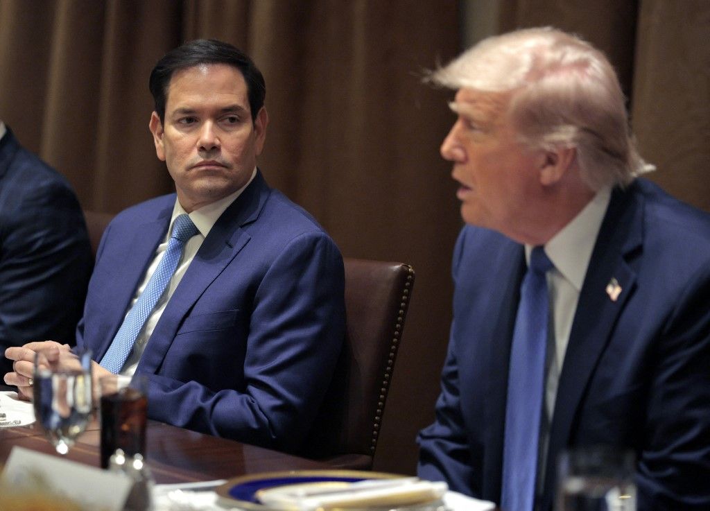 WASHINGTON, DC - APRIL 24: U.S. Secretary of State Marco Rubio listens as President Donald Trump delivers remarks during a bilateral lunch with Norway's Prime Minister Jonas Gahr Store in the Cabinet Room at the White House on April 24, 2025 in Washington, DC. The leaders are expected to discuss security, trade, NATO and the war in Ukraine.   Chip Somodevilla/Getty Images/AFP (Photo by CHIP SOMODEVILLA / GETTY IMAGES NORTH AMERICA / Getty Images via AFP)