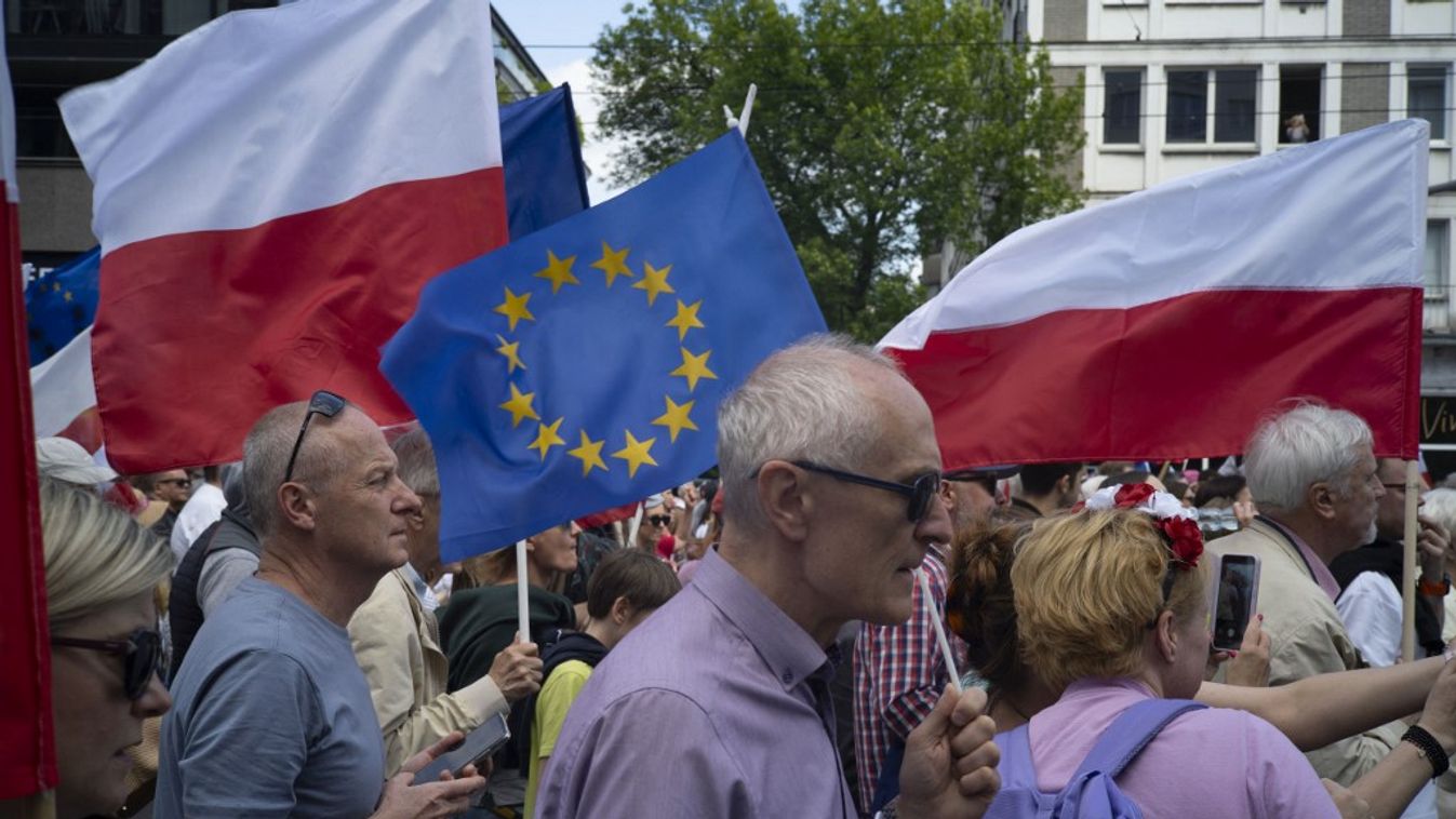 Külföldi beavatkozás történhetett a lengyel választáson (Fotó: AFP)