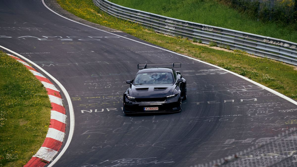Megdöntötte saját Nürburgring-körrekordját a Ford Mustang GTD