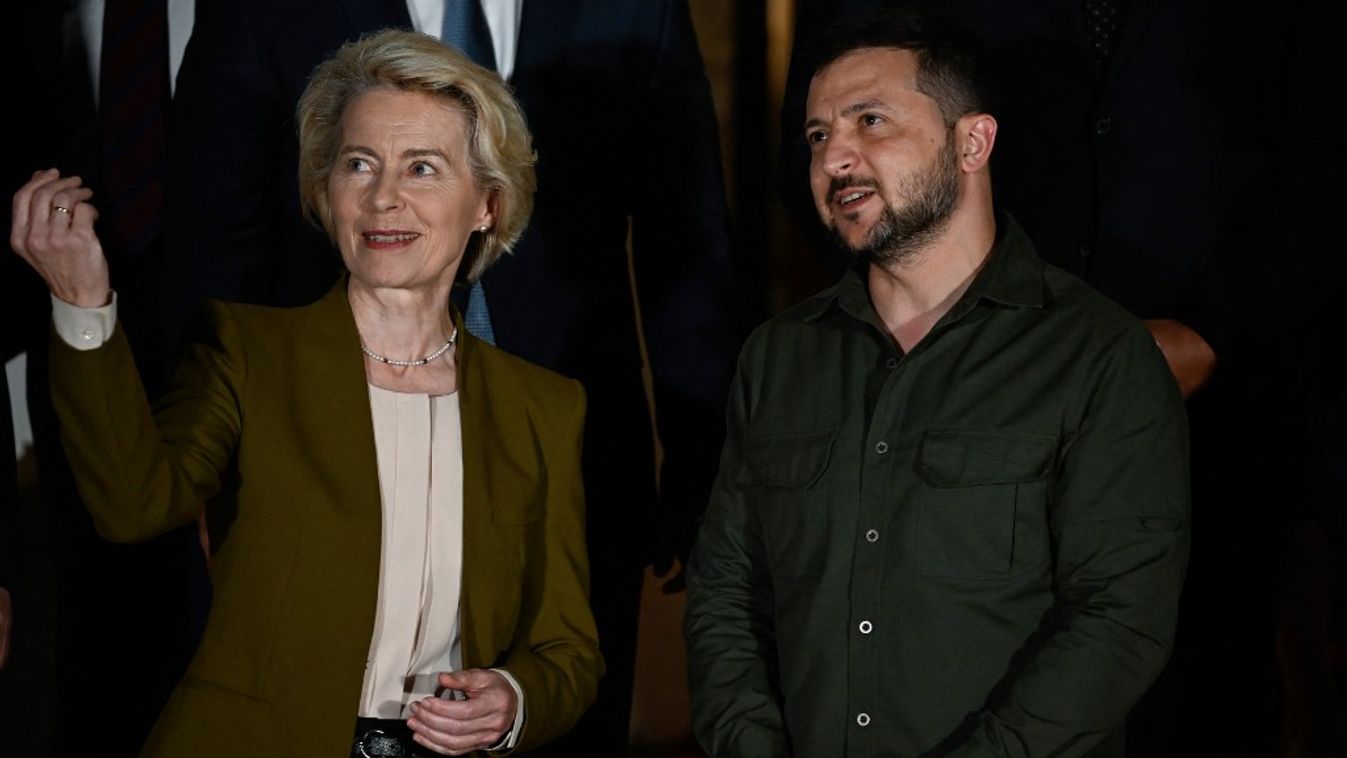 Ursula von der Leyen, az Európai Bizottság elnöke és Volodimir Zelenszkij ukrán elnök (Fotó: AFP)