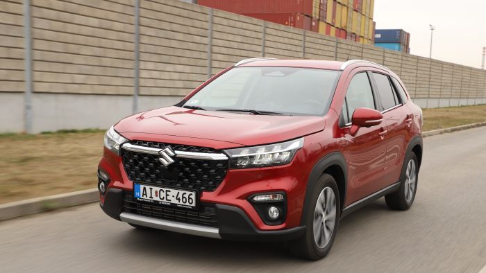 Dacia Duster - Suzuki S-Cross összehasonlító teszt