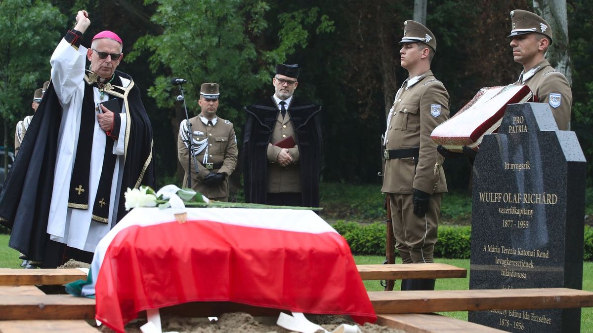 Újratemették Wulff Olafot, a magyar folyami hadihajózás kiemelkedő alakját