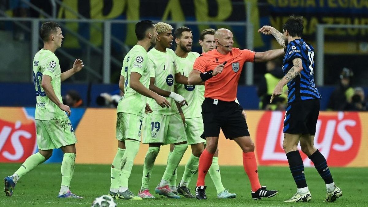 Egy köpés miatt forrnak az indulatok az Inter–Barcelona után – mit nézett a VAR?
