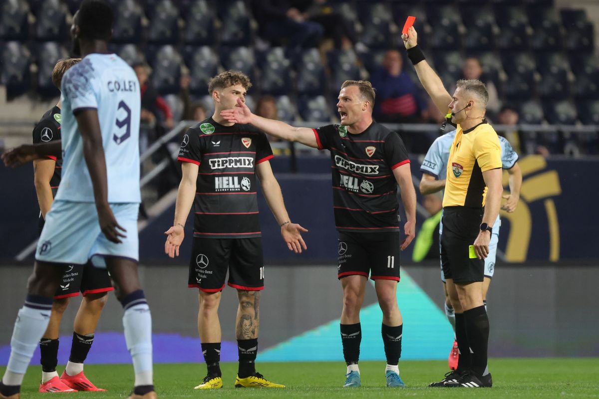Demeter Milán piros lapja miatt emberhátrányba került a Diósgyőr