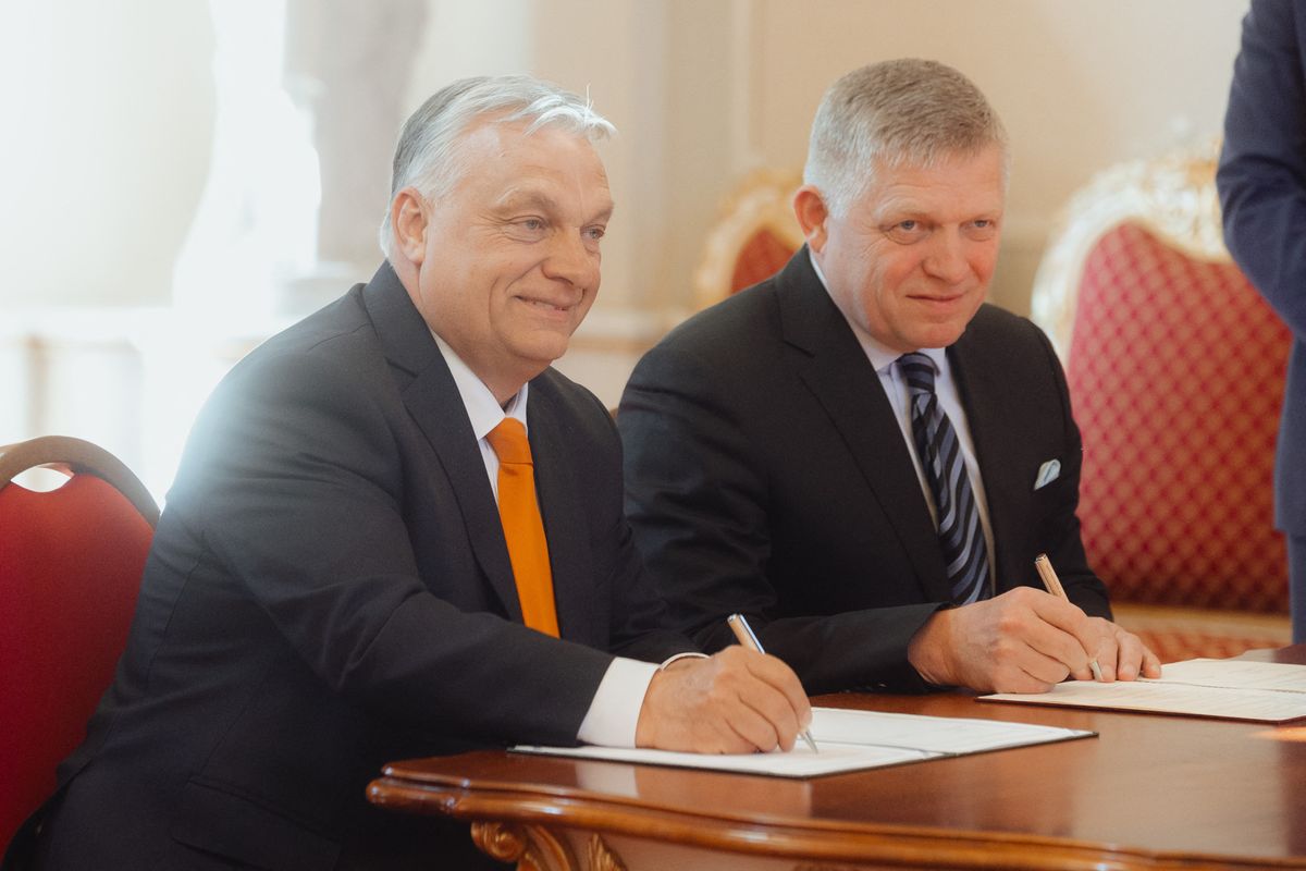 Orbán VIktor és a szlovák miniszterelnök Robert Fico