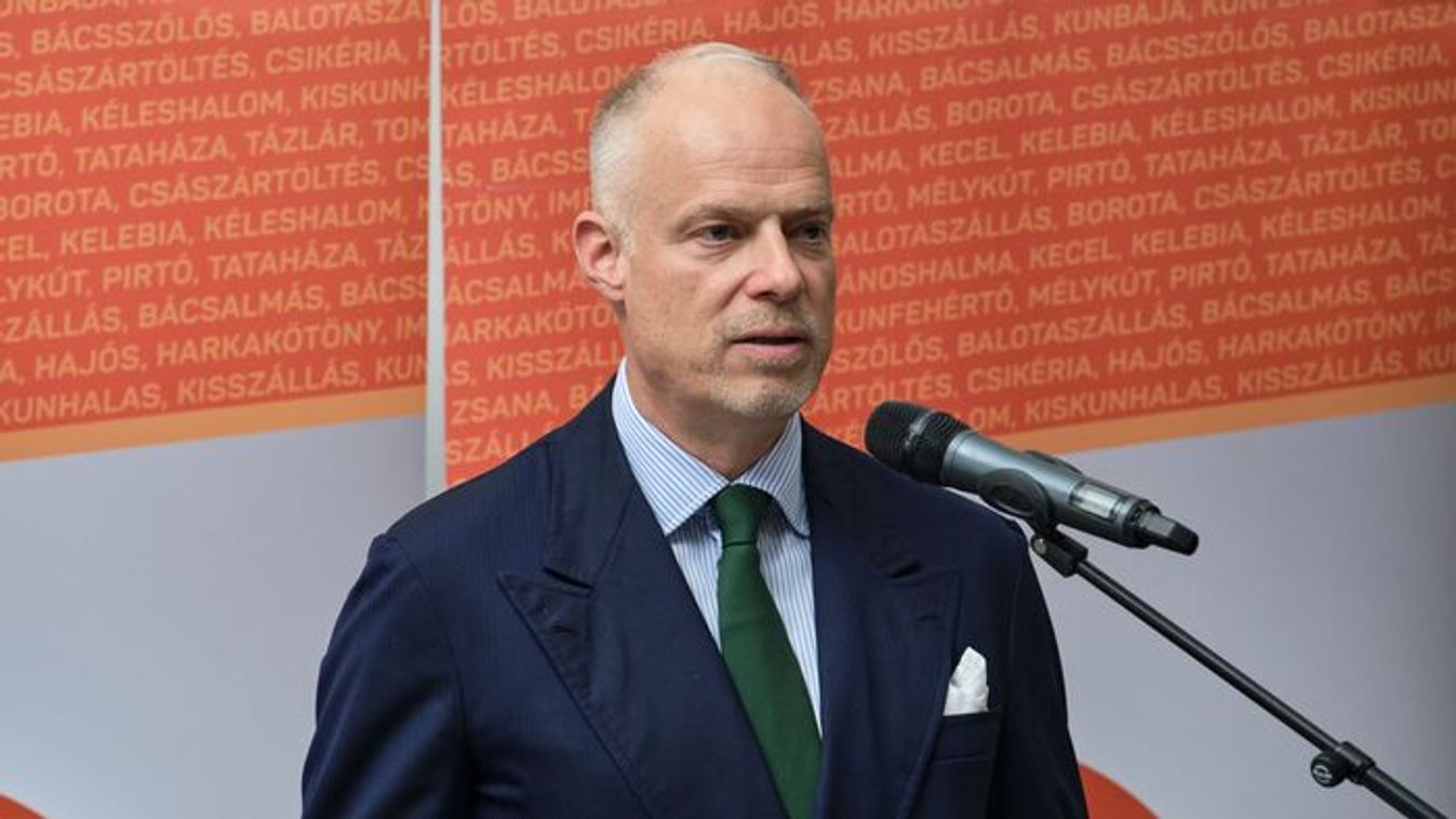 Hungarian Defense Minister Kristof Szalay-Bobrovniczky (Photo: MTI/Tamas Olah)