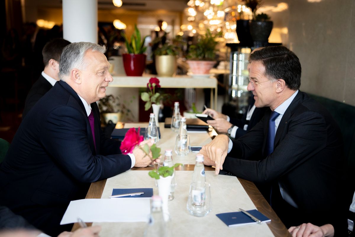 Orbán Viktor tegnap az Európai Politikai Közösség csúcstalálkozóján vett részt