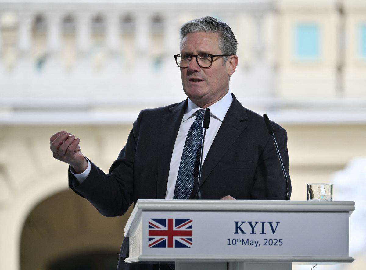 A Keir Starmer miniszterelnökre nehezedő politikai nyomás egyre nagyobb a bevándorlás kérdésében is