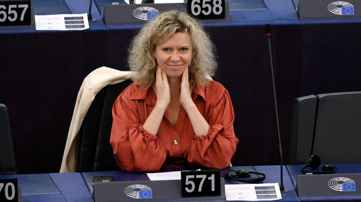 Strasbourg, 2024. október 22.
Kollár Kinga, a Tisza Párt EP-képviselője az Európai Parlament plenáris ülésén Strasbourgban 2024. október 22-én.
MTI/Purger Tamás