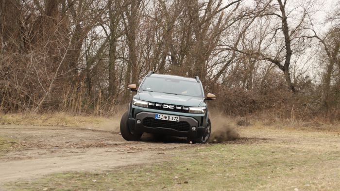 Dacia Duster - Suzuki S-Cross összehasonlító teszt