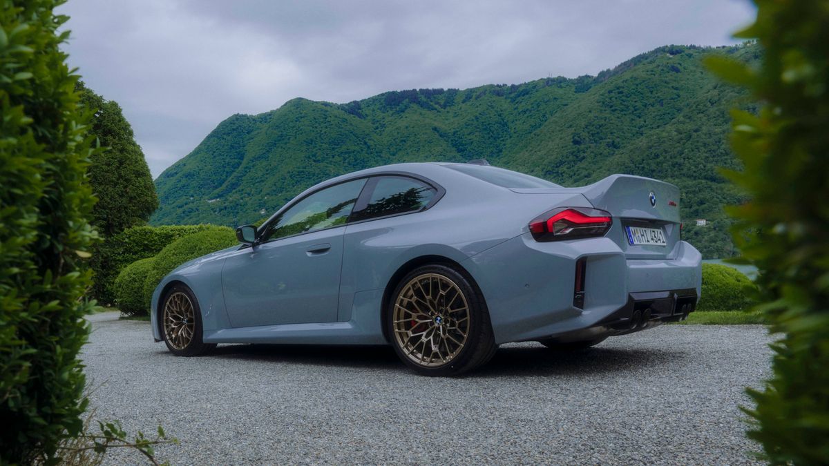Megmutatták a BMW M2 CS-t, számok később lesznek