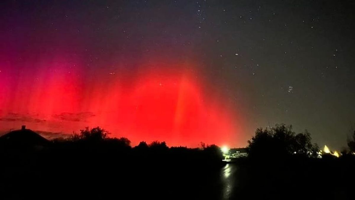 Romantikus sarki fényt fotóztak a Dobogó-kőről