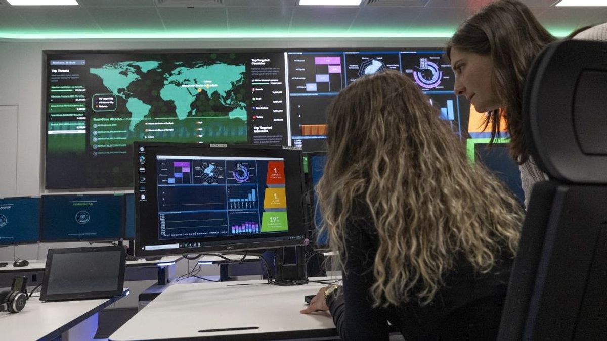 Kibertámadás: két nagyhatalomnak üzent keményen Nagy-Britannia