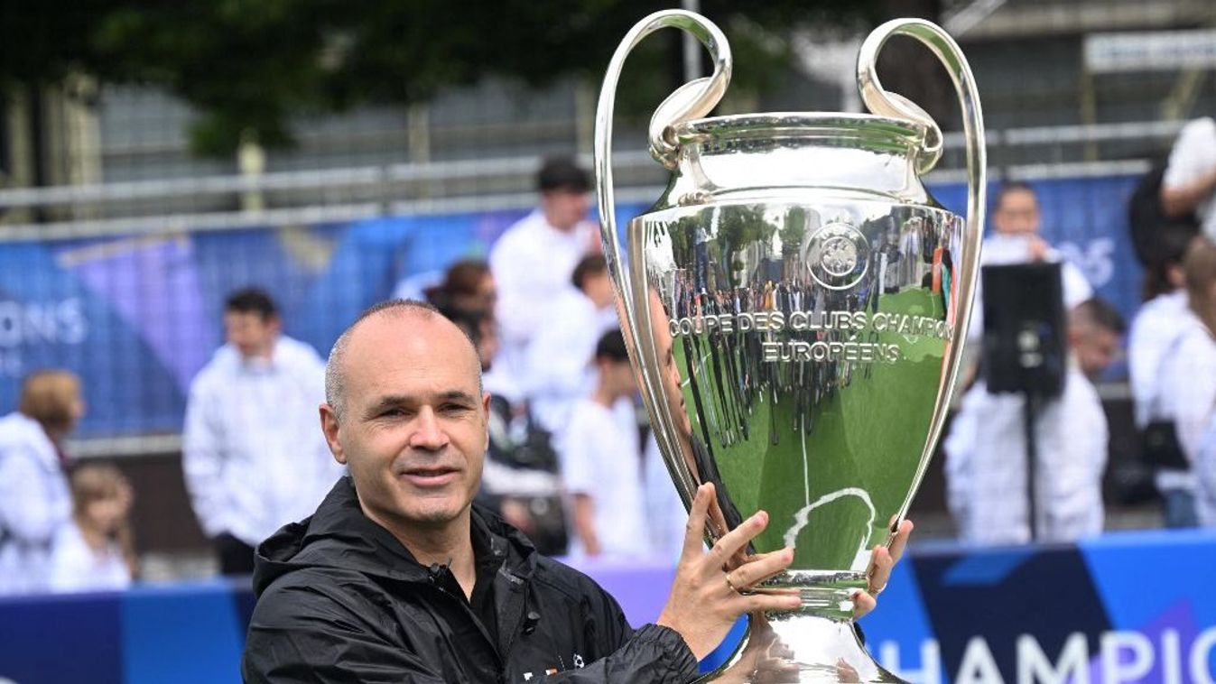 Andrés Iniesta a FedEx nagyköveteként vesz részt a finálén