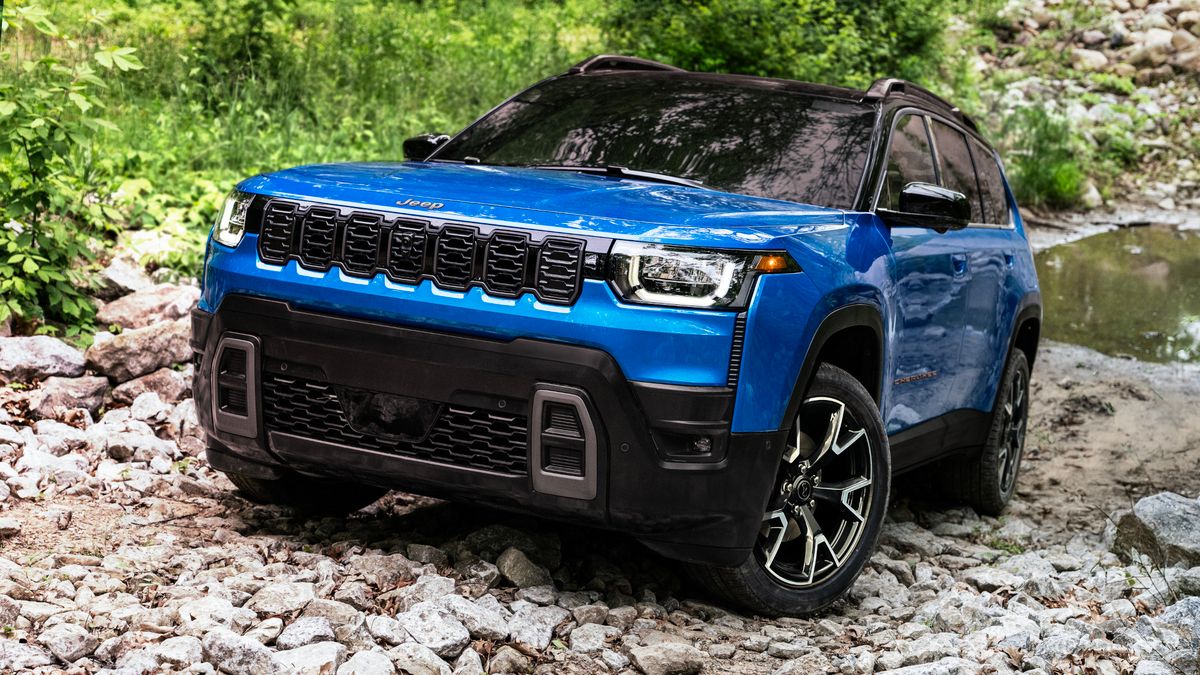 Még az idén megismerhetjük az új Jeep Cherokee-t
