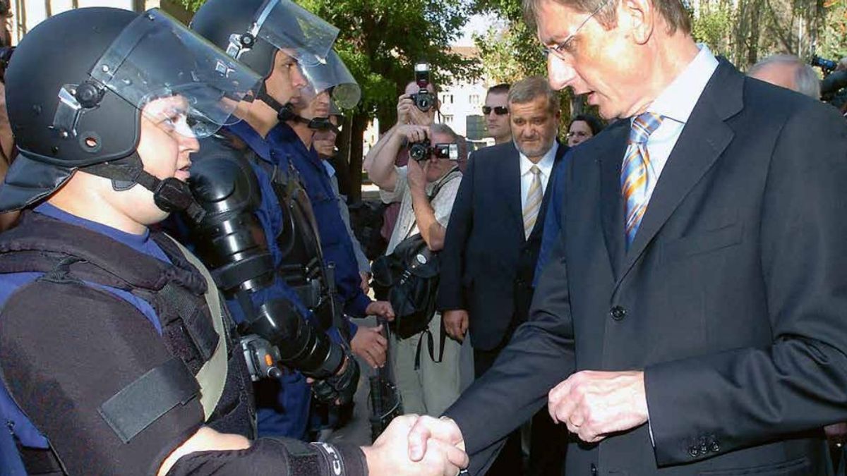 Gyurcsány útja a lemondásig 5. rész – Az őszödi beszédtől a rendőrterroron át a bukásig