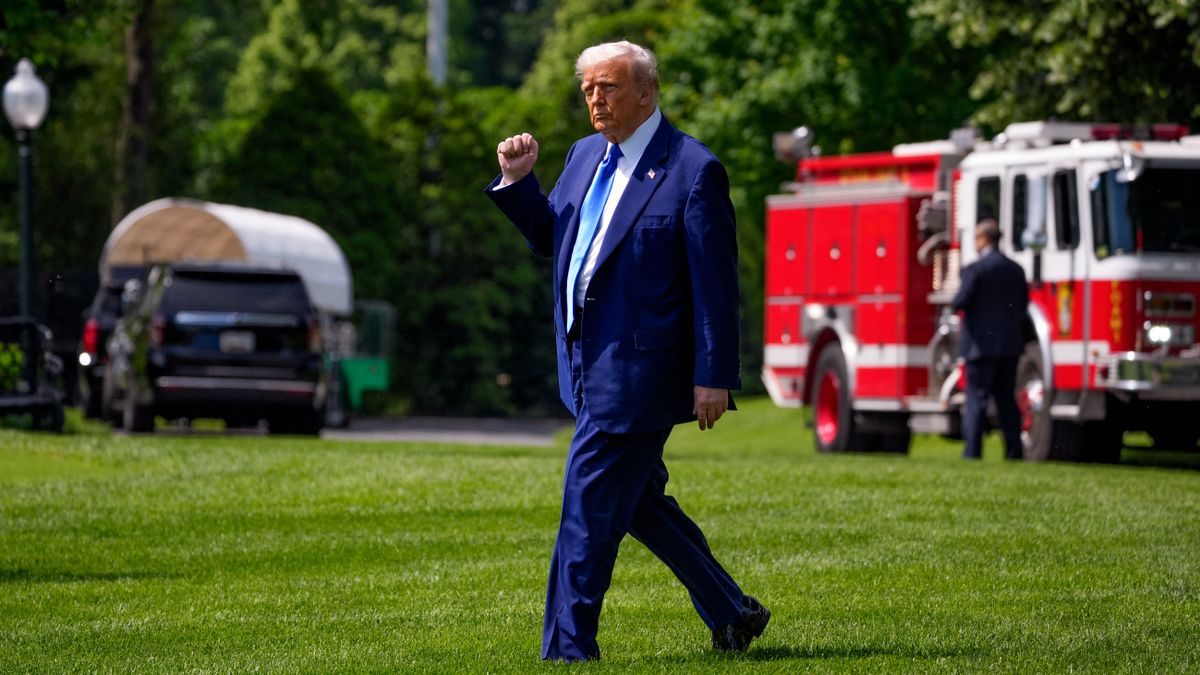 Trump meglepheti Putyint és Zelenszkijt