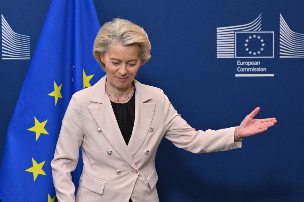 European Commission President Ursula Von der Leyen arrives prior to a meeting at the EU headquarters in Brussels, on May 20, 2025. (Photo by Nicolas TUCAT / AFP)