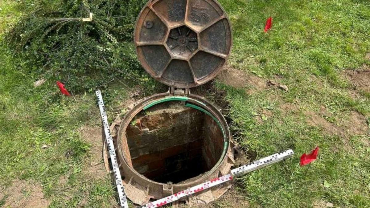 Emésztőgödörbe esett két fiú