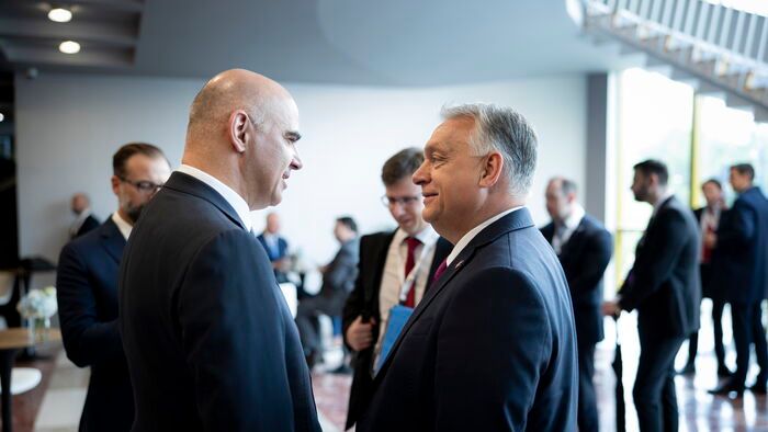 Az Európai Politikai Közösség csúcstalálkozója Tiranában