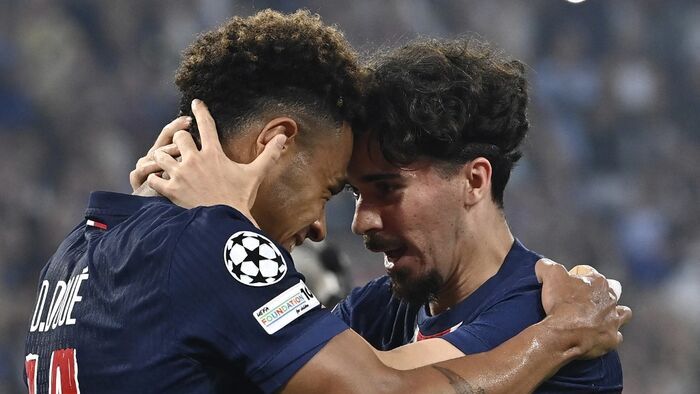 Bajnokok Ligája, BL, döntő, 2025, PSG, Inter, München, MUNICH, GERMANY, MAY 31:
Desire Doue (L), of Paris Saint-Germain, celebrates with his teammates after scoring his side's second goal during the UEFA Champions League football final match between Paris