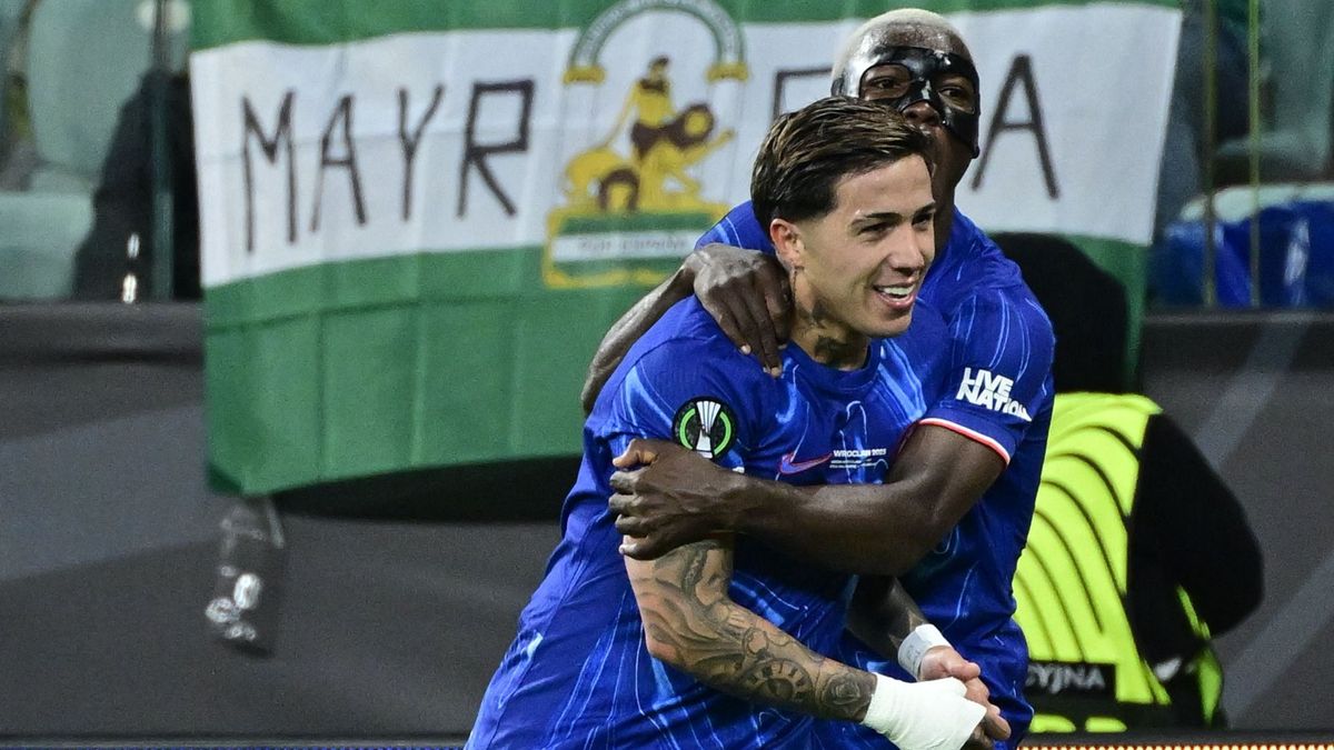 A Chelsea megtörte az átkot, fordulatos mérkőzésen húzta be a Konferencialigát