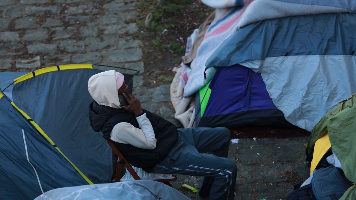 Migránsokkal van tele Nyugat-Európa (Fotó: AFP)